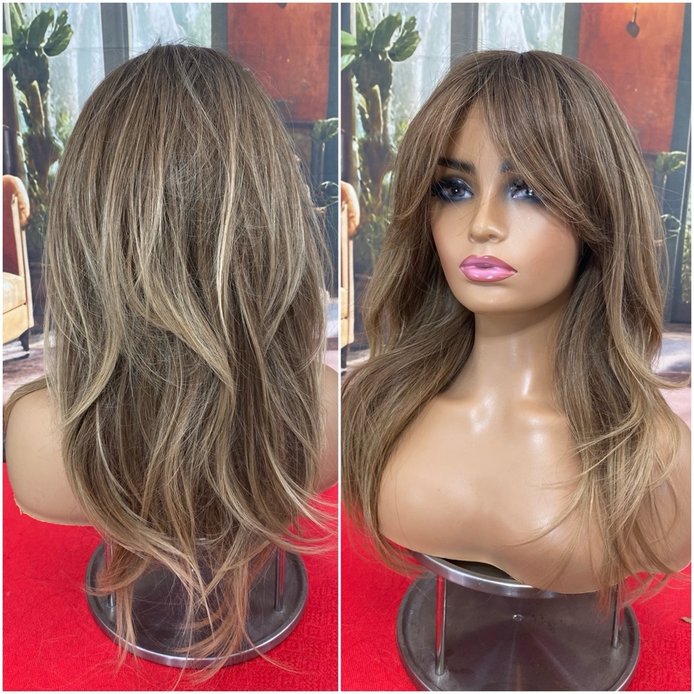 LAST ONE Summer brunette layered wig with sun kissed blonde highlight